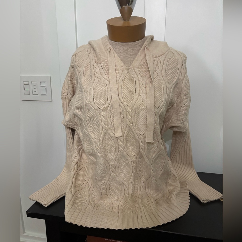 Jaziah cable hooded sweater by Fate
